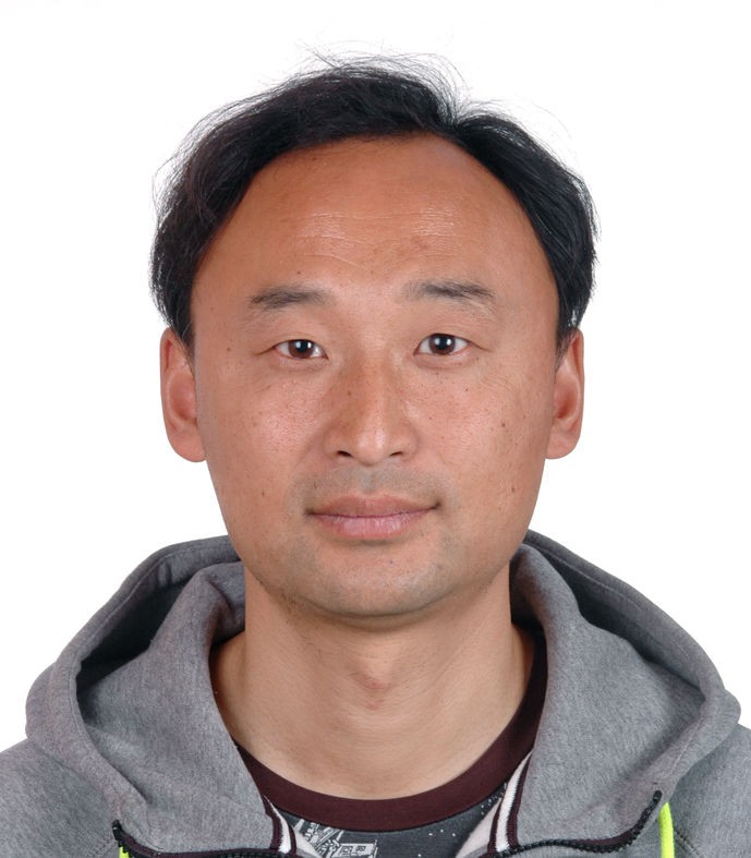 王智杰电子照片.jpg